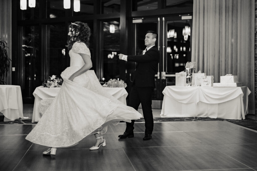 Husband and wife First dance  at Journey's end at Pechanga Casino Resort